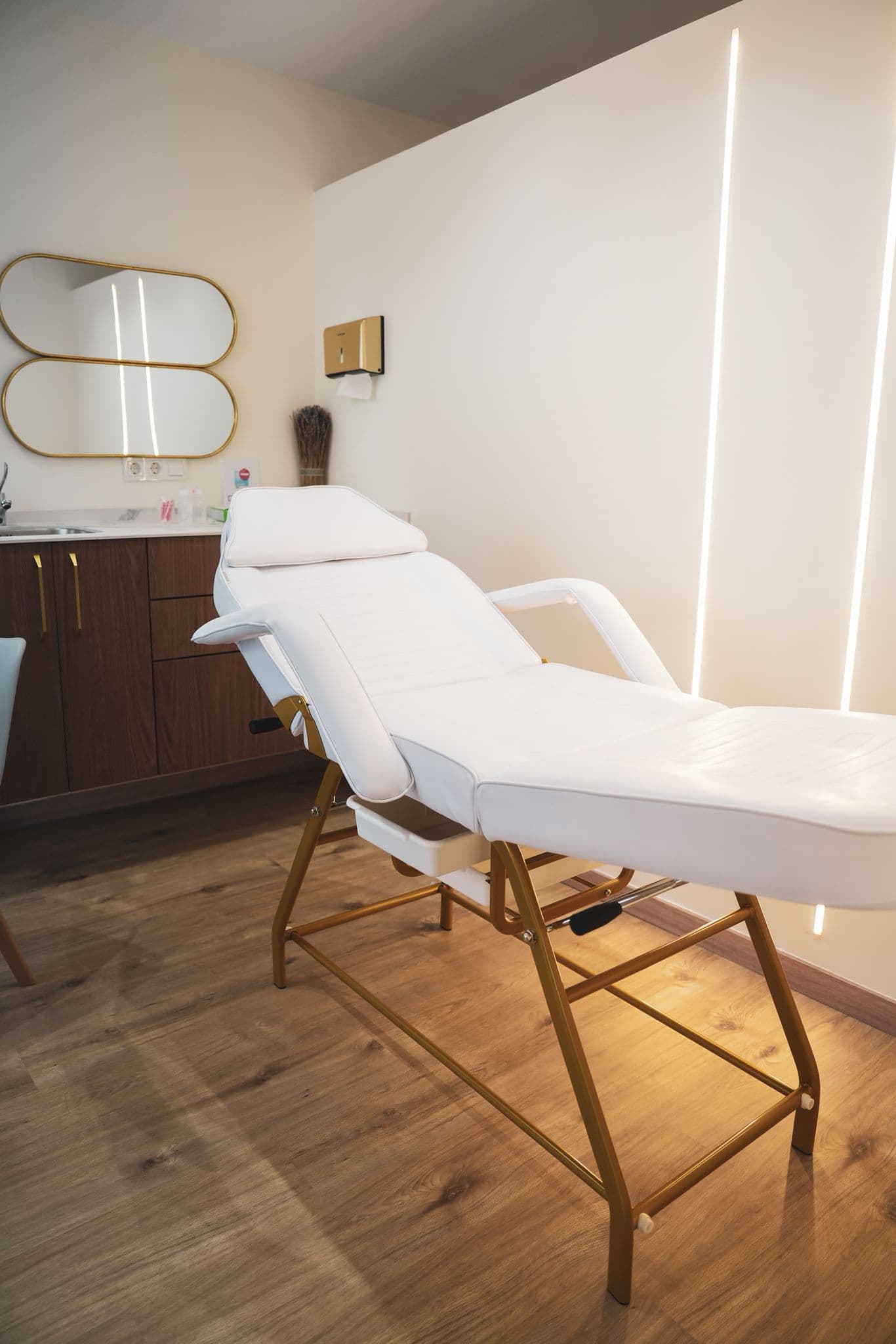 Sala de tratamiento de Clínica Estética Luxe Care en Granada